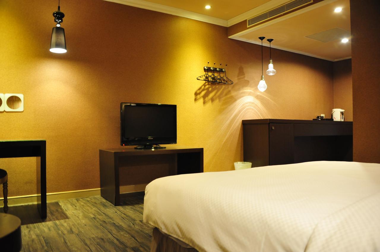 The Riverside Hotel & Motel Καοσιούνγκ Εξωτερικό φωτογραφία