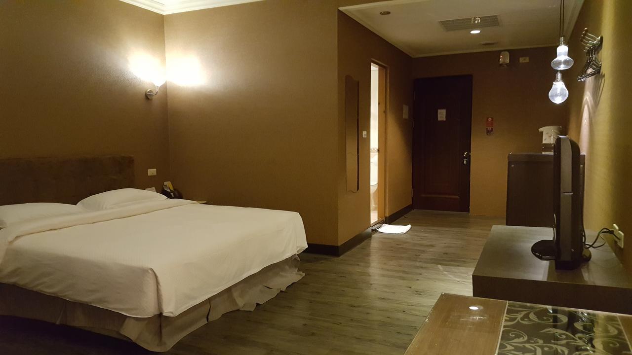 The Riverside Hotel & Motel Καοσιούνγκ Εξωτερικό φωτογραφία