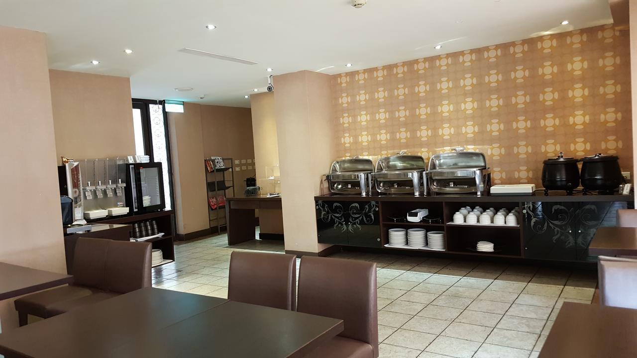 The Riverside Hotel & Motel Καοσιούνγκ Εξωτερικό φωτογραφία