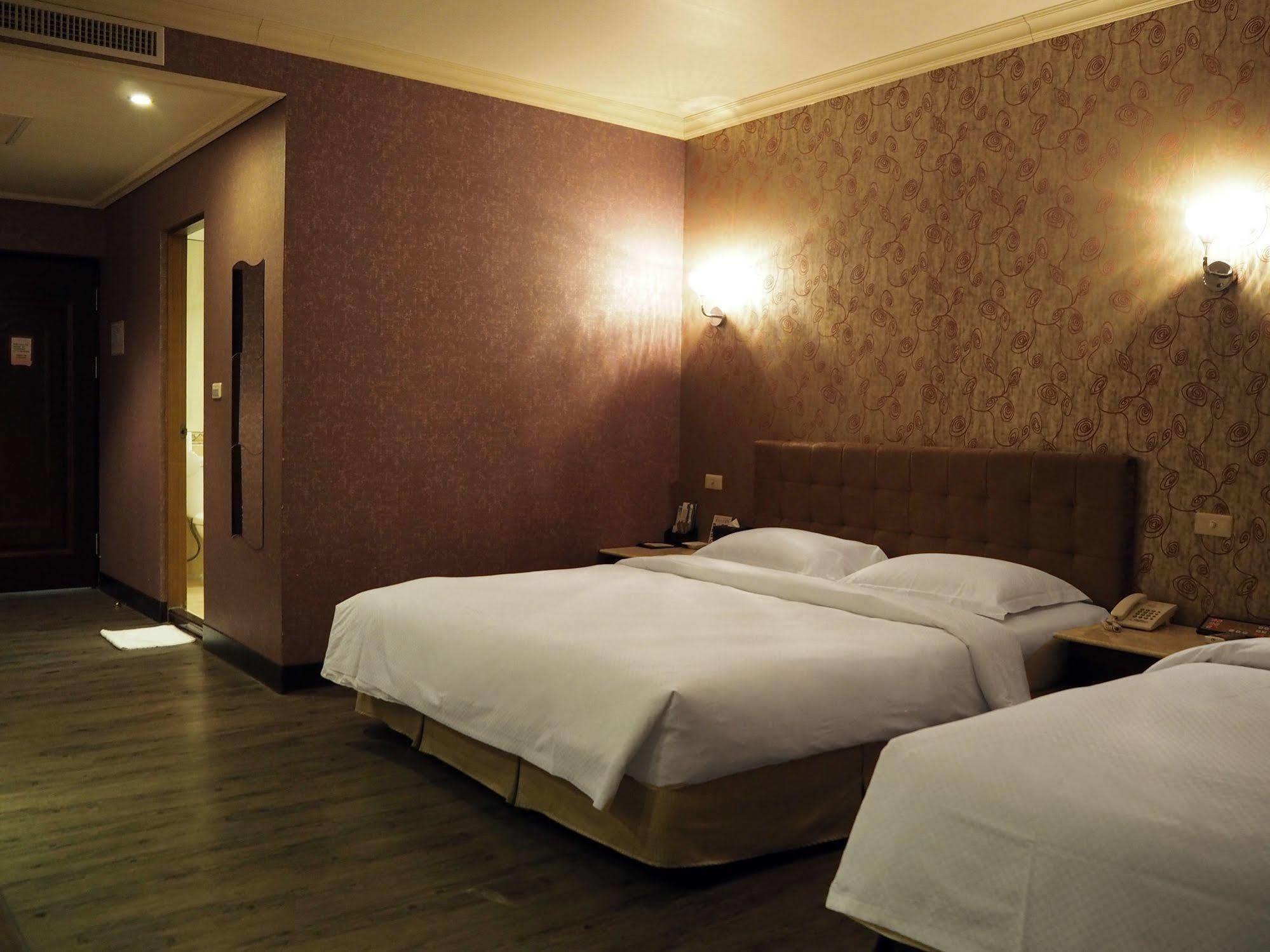 The Riverside Hotel & Motel Καοσιούνγκ Εξωτερικό φωτογραφία