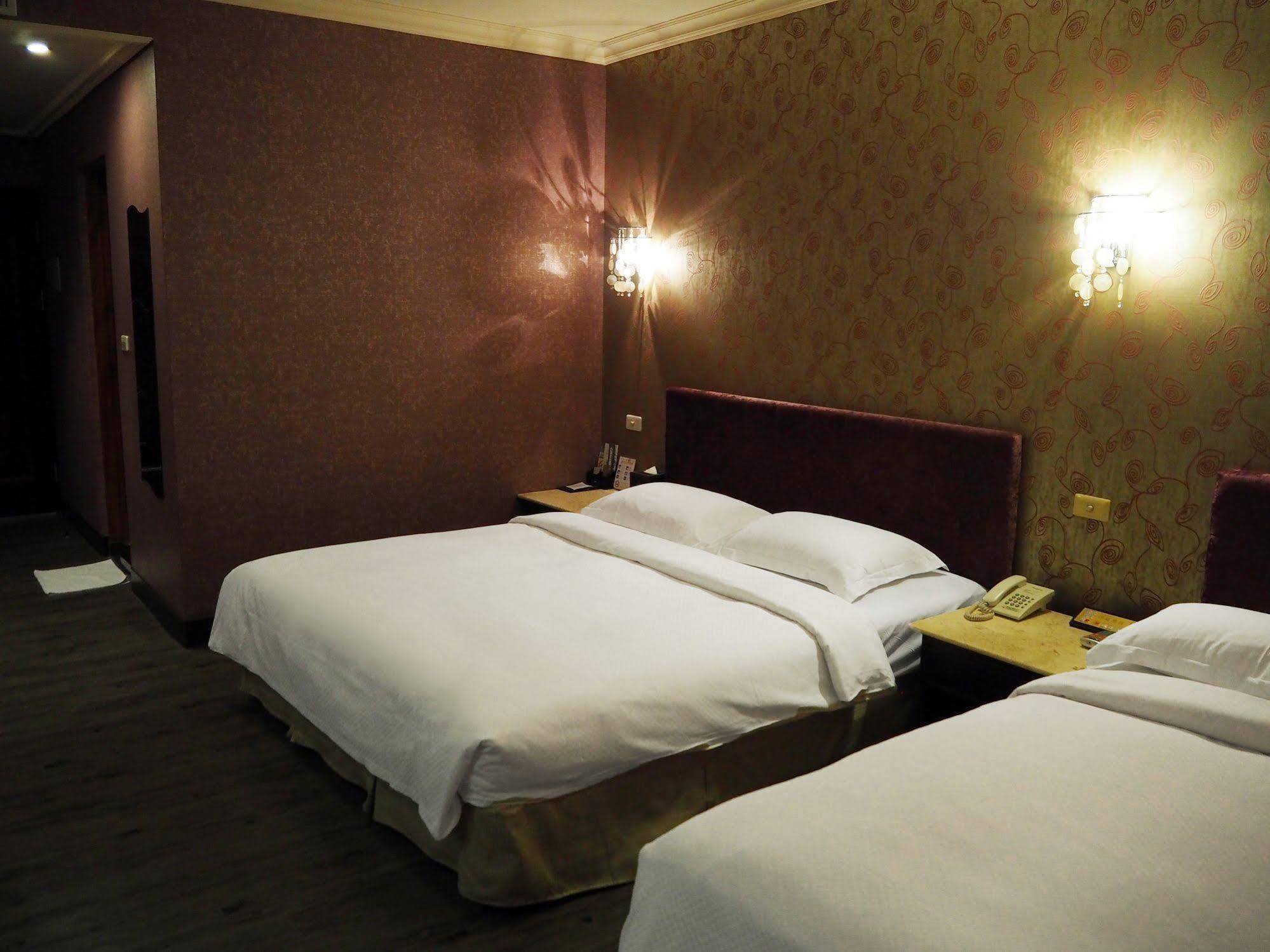 The Riverside Hotel & Motel Καοσιούνγκ Εξωτερικό φωτογραφία